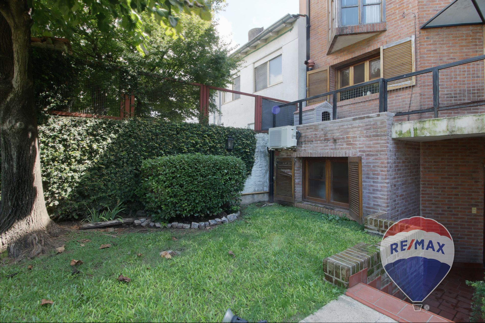 Venta Casa Olivos 8 Amb Jardin Pileta Quincho Play
