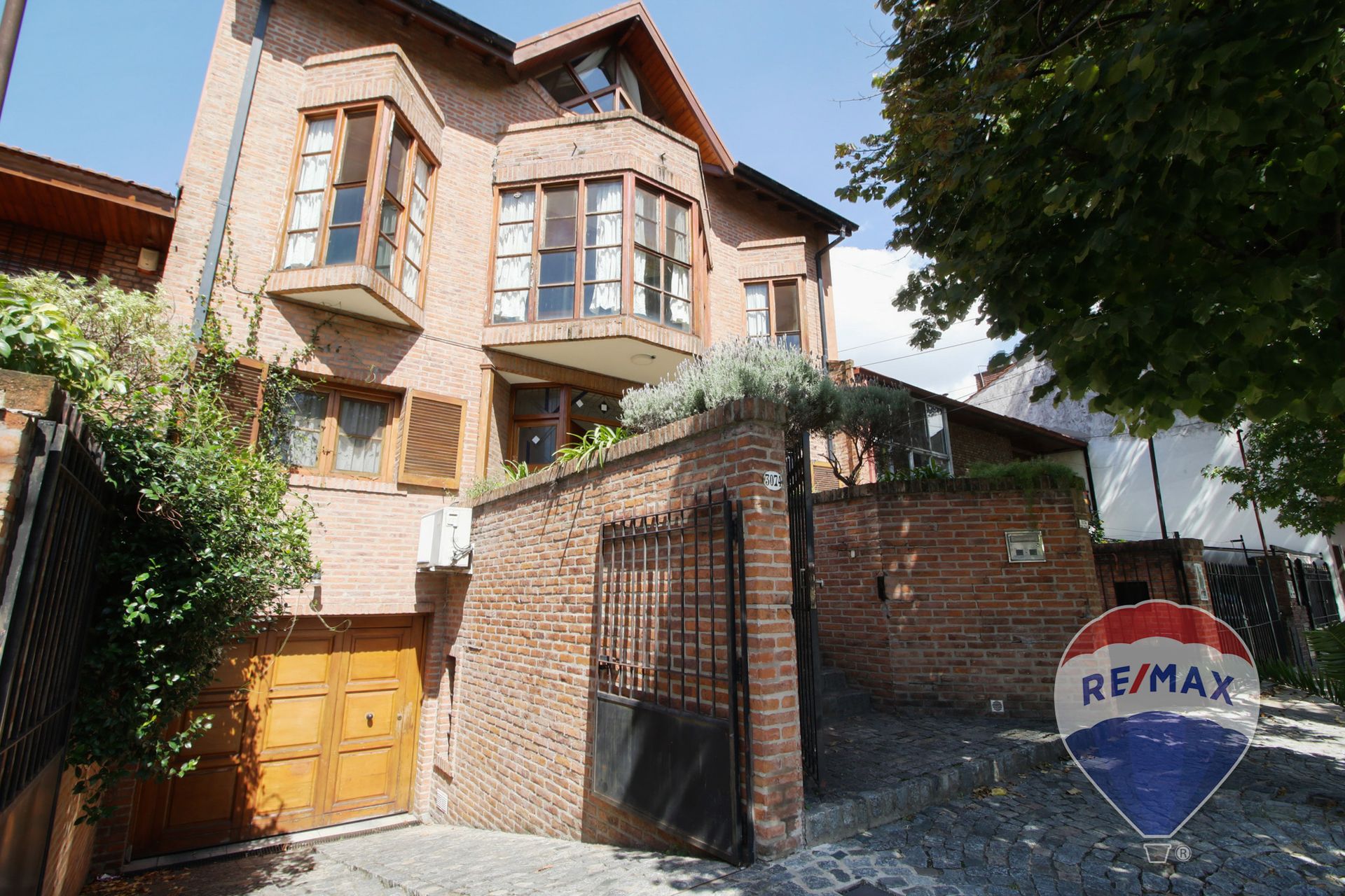 Venta Casa Olivos 8 Amb Jardin Pileta Quincho Play
