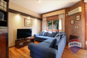 Venta Casa Olivos 8 Amb Jardin Pileta Quincho Play
