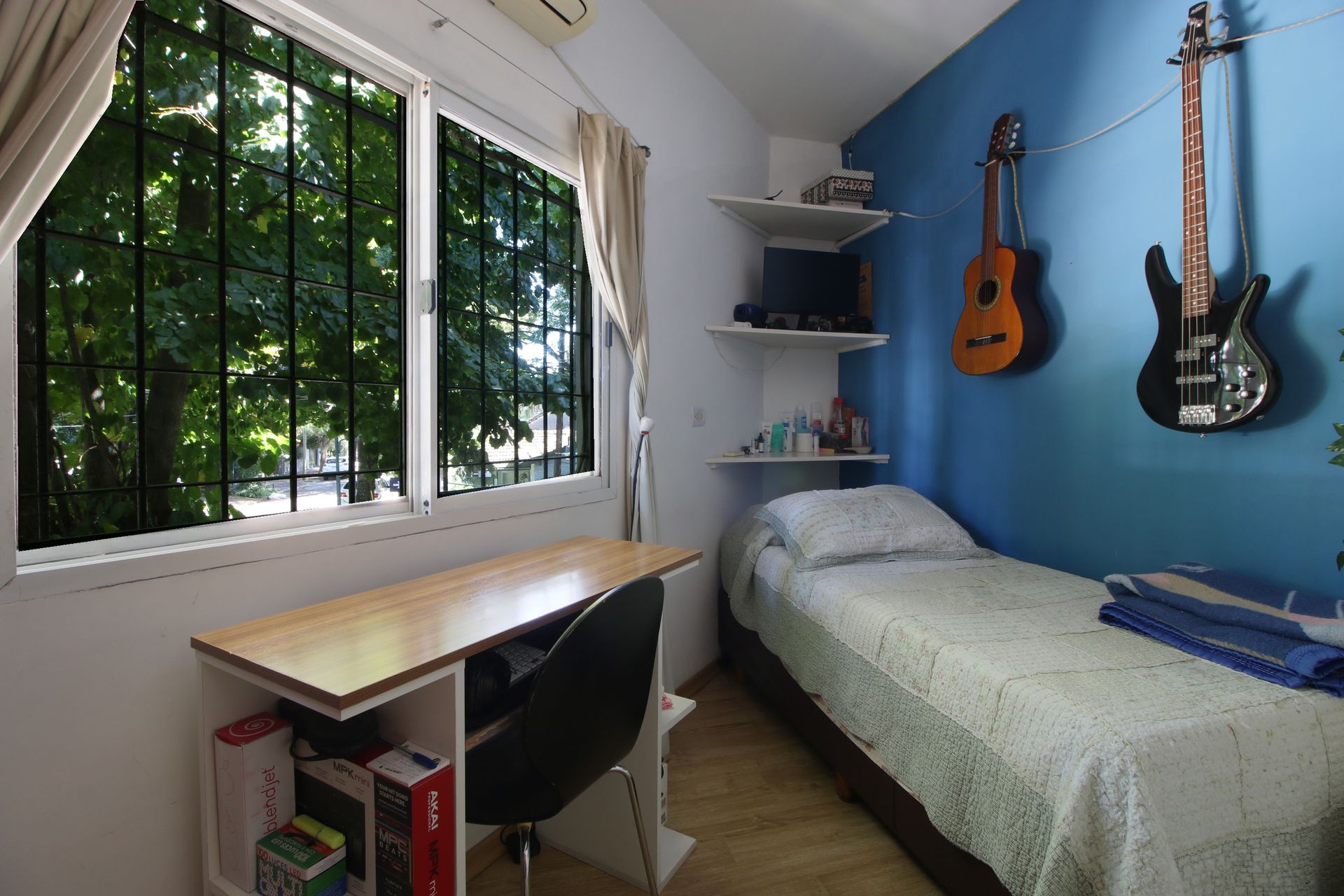 Venta PH - Martínez - 3 pisos - 4 amb - Terraza