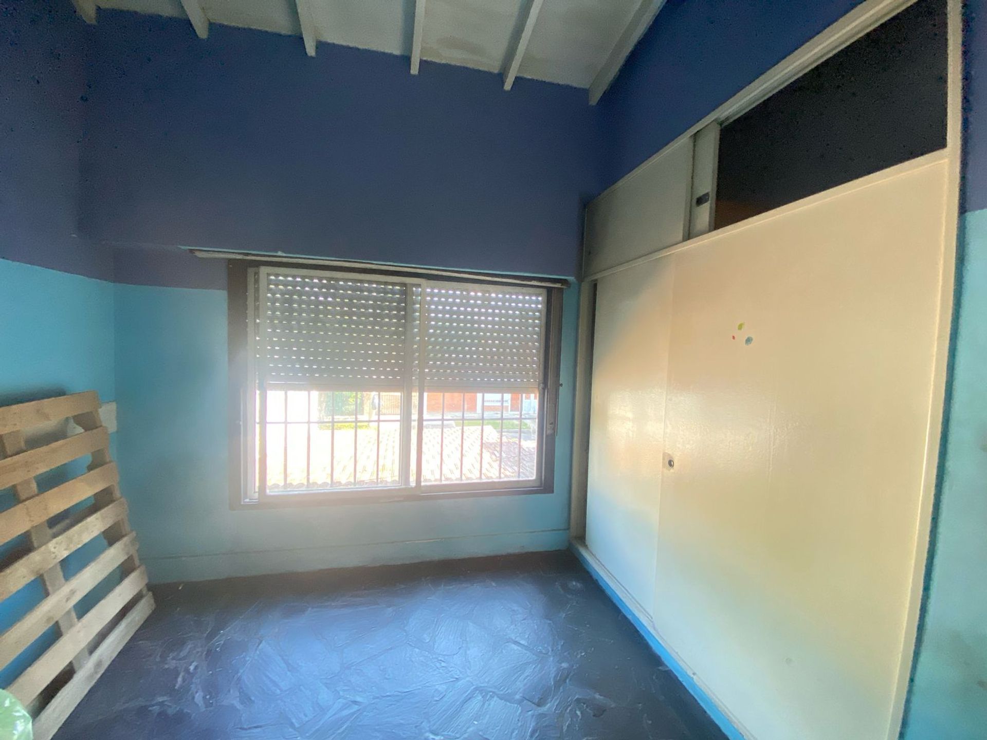 Venta Casa A Refaccionar 5 Ambientes