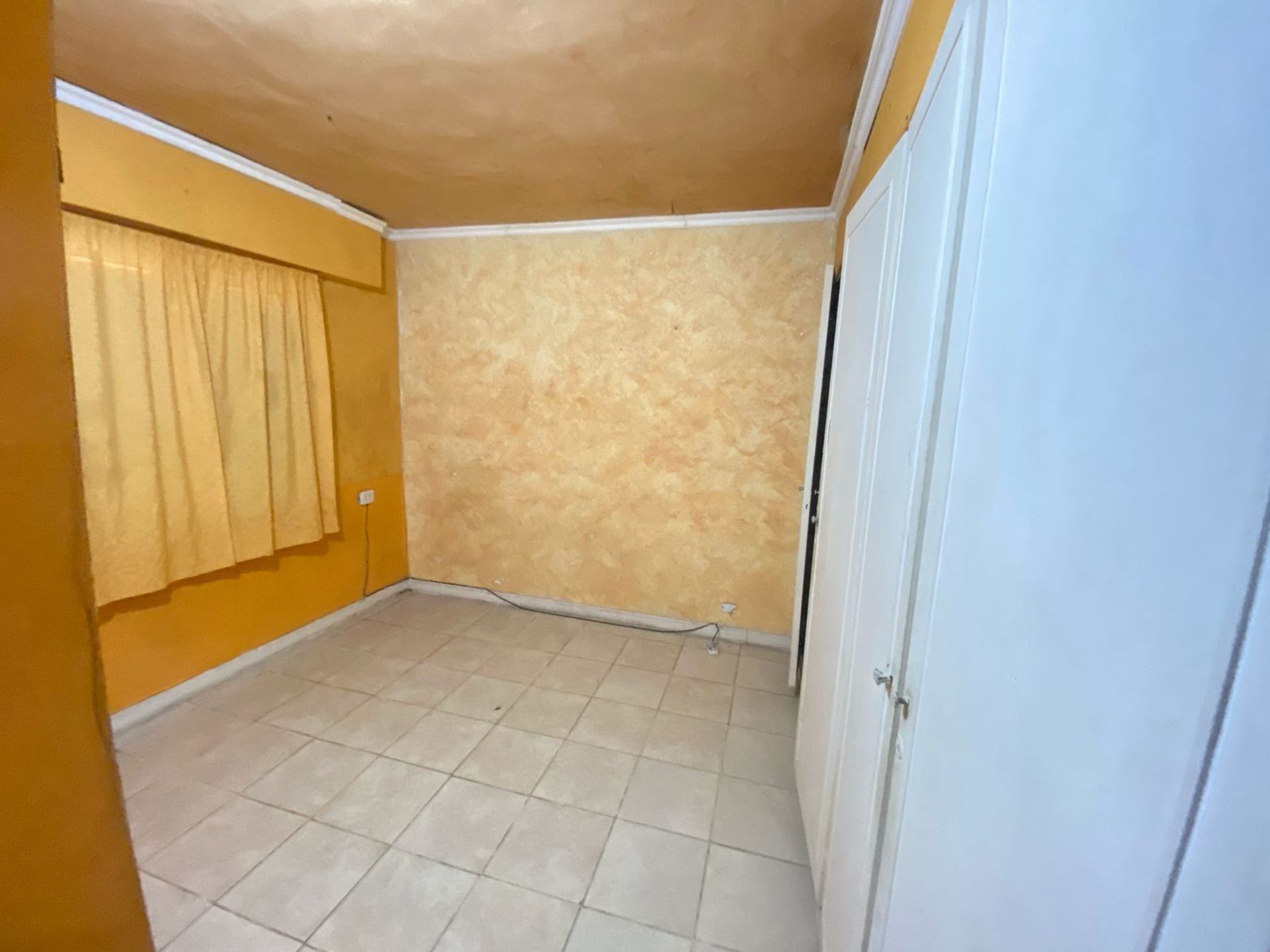 Venta Casa A Refaccionar 5 Ambientes