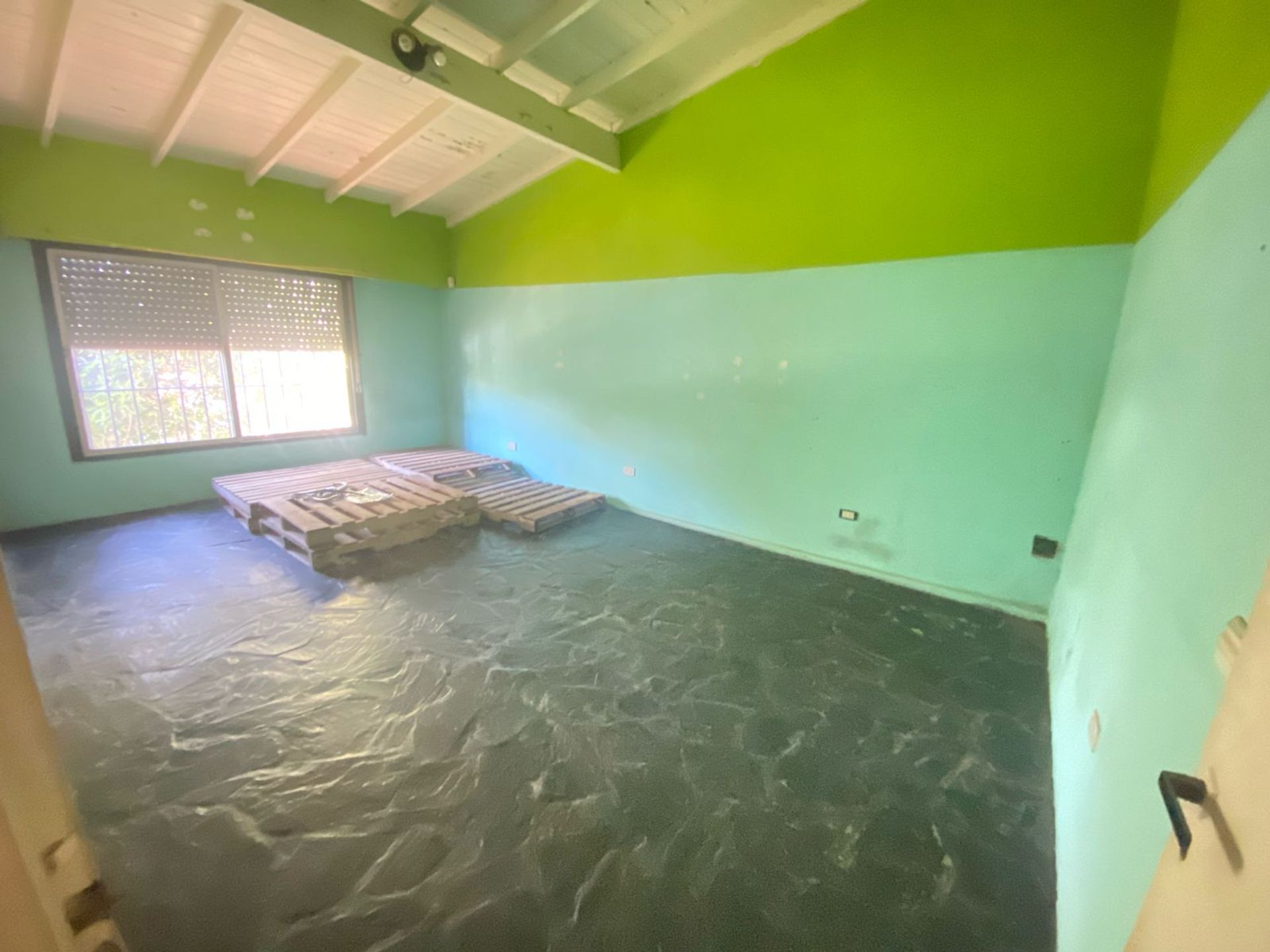 Venta Casa A Refaccionar 5 Ambientes