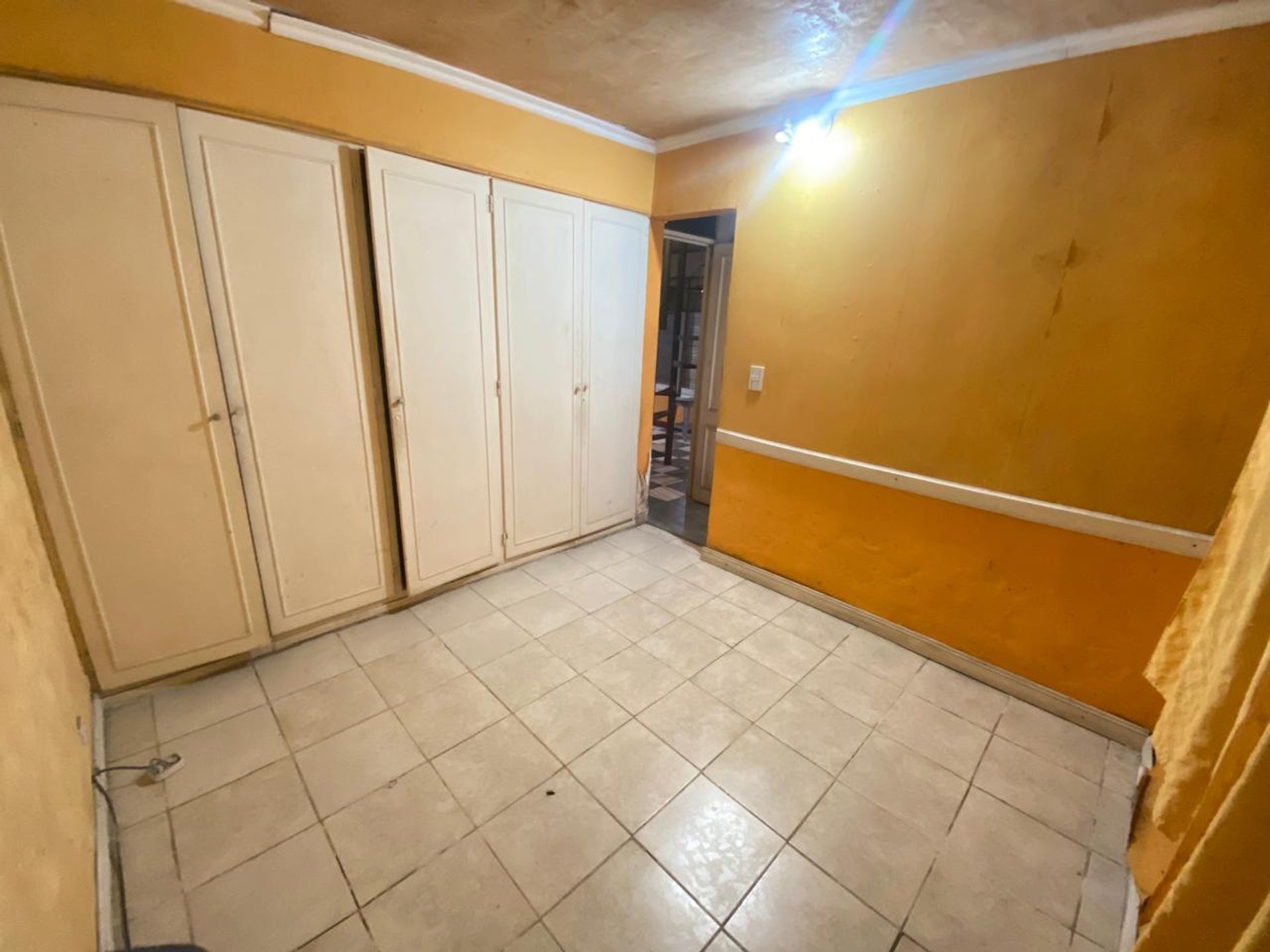 Venta Casa A Refaccionar 5 Ambientes