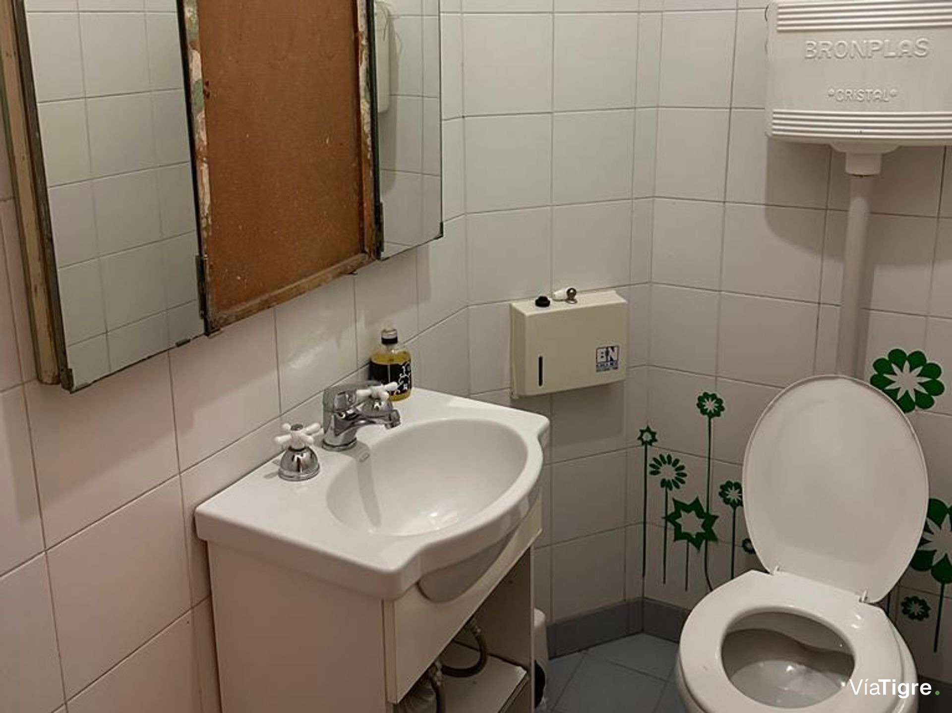 Venta Depto 8 amb, ideal refacción, oportunidad!