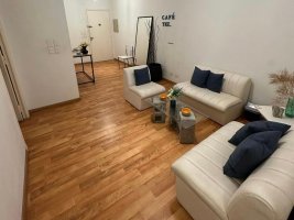 Apartment for Sale, 8 Rooms, Ideal for Renovation, Opportunity.