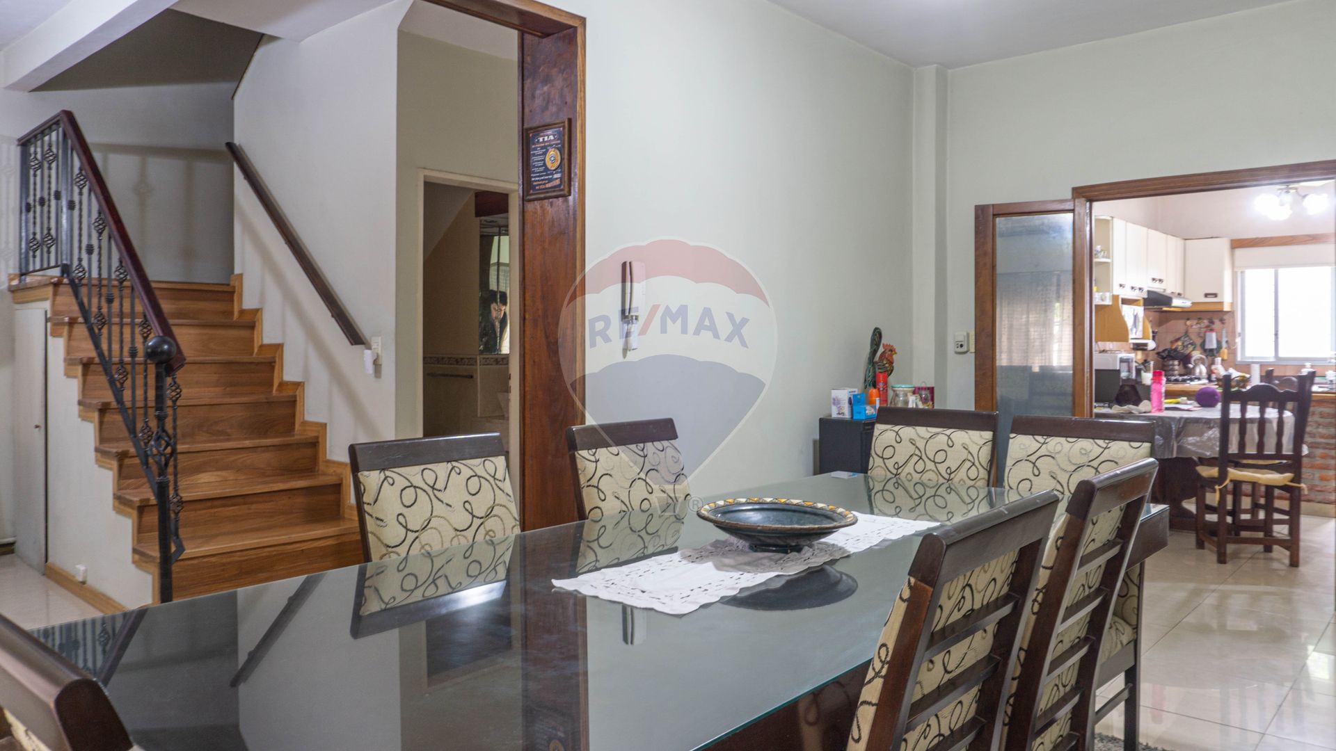 Venta Casa 4 Dorm. Con Jardin Y Coch En Martinez