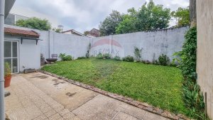 Venta Casa 4 Dorm. Con Jardin Y Coch En Martinez