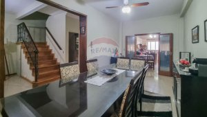 Venta Casa 4 Dorm. Con Jardin Y Coch En Martinez
