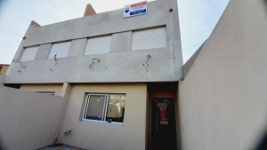Venta Martínez Casa Dúplex a Estrenar 5 amb jardín
