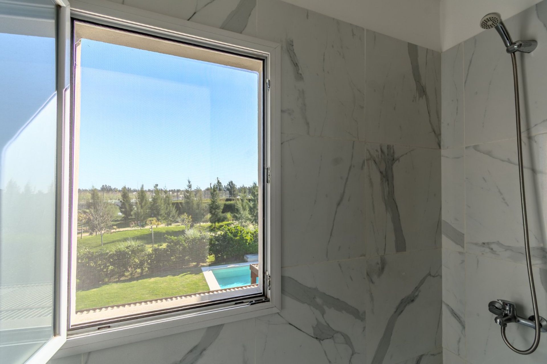 Venta Casa Nordelta B° Los Castaños 5 Amb C/Pileta