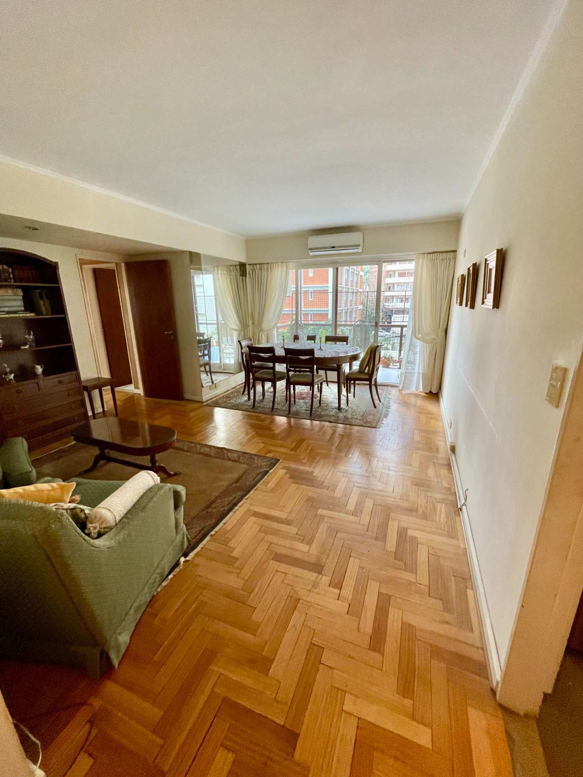 3-room Apartment for Sale in Acassuso Street with Garage