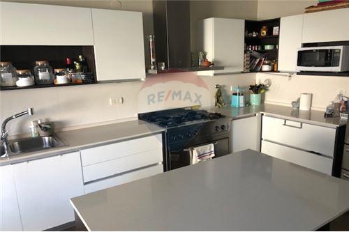 Venta Casa Reciclada 3 Dorm Piscina - Olivos