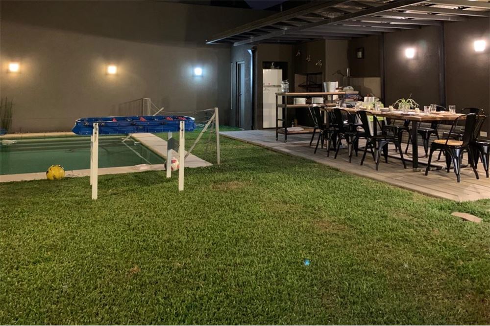 Venta Casa Reciclada 3 Dorm Piscina - Olivos