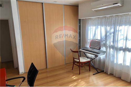 Venta Casa Reciclada 3 Dorm Piscina - Olivos