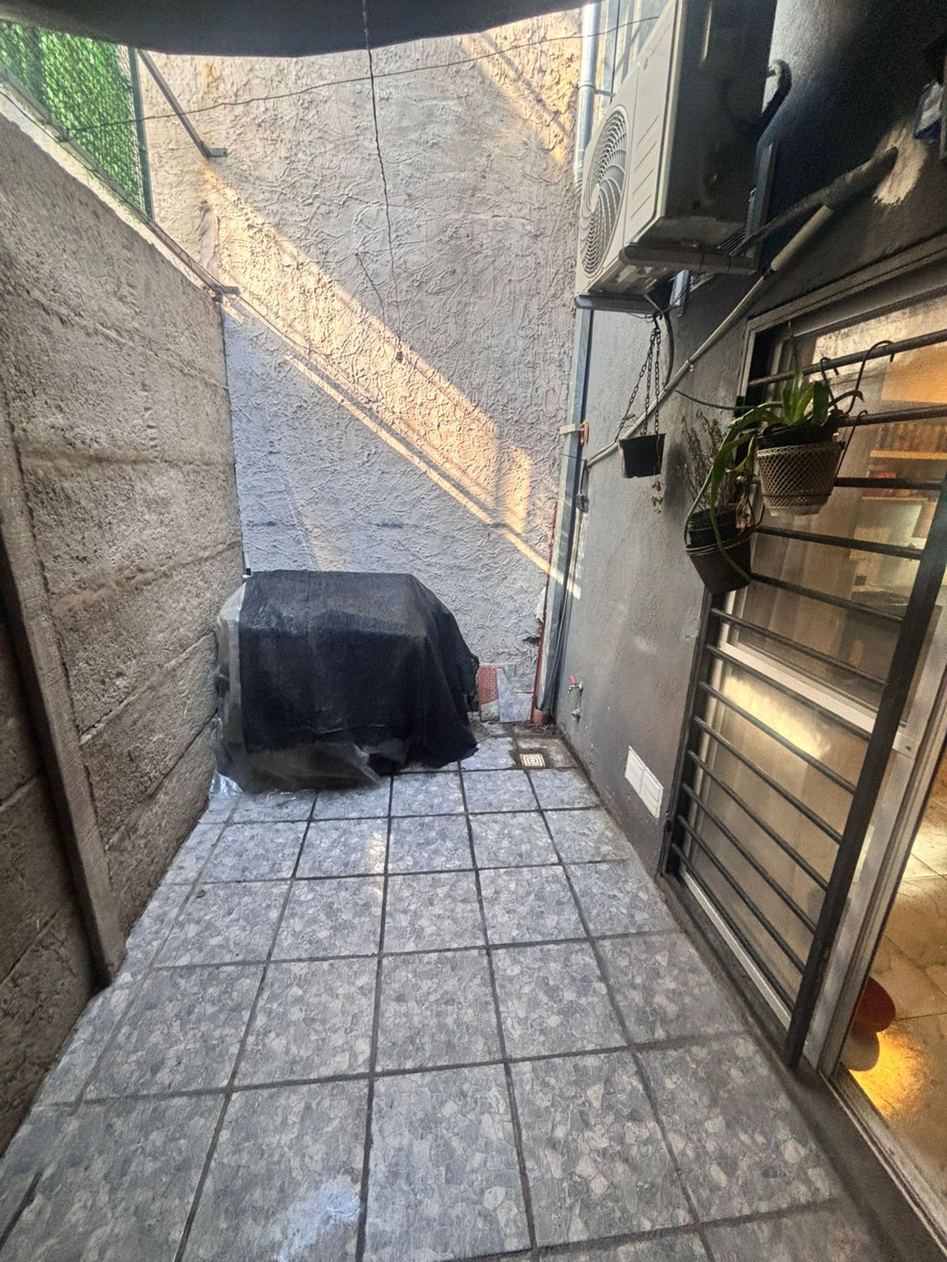 Oportunidad Depto En Venta Con Patio Talar