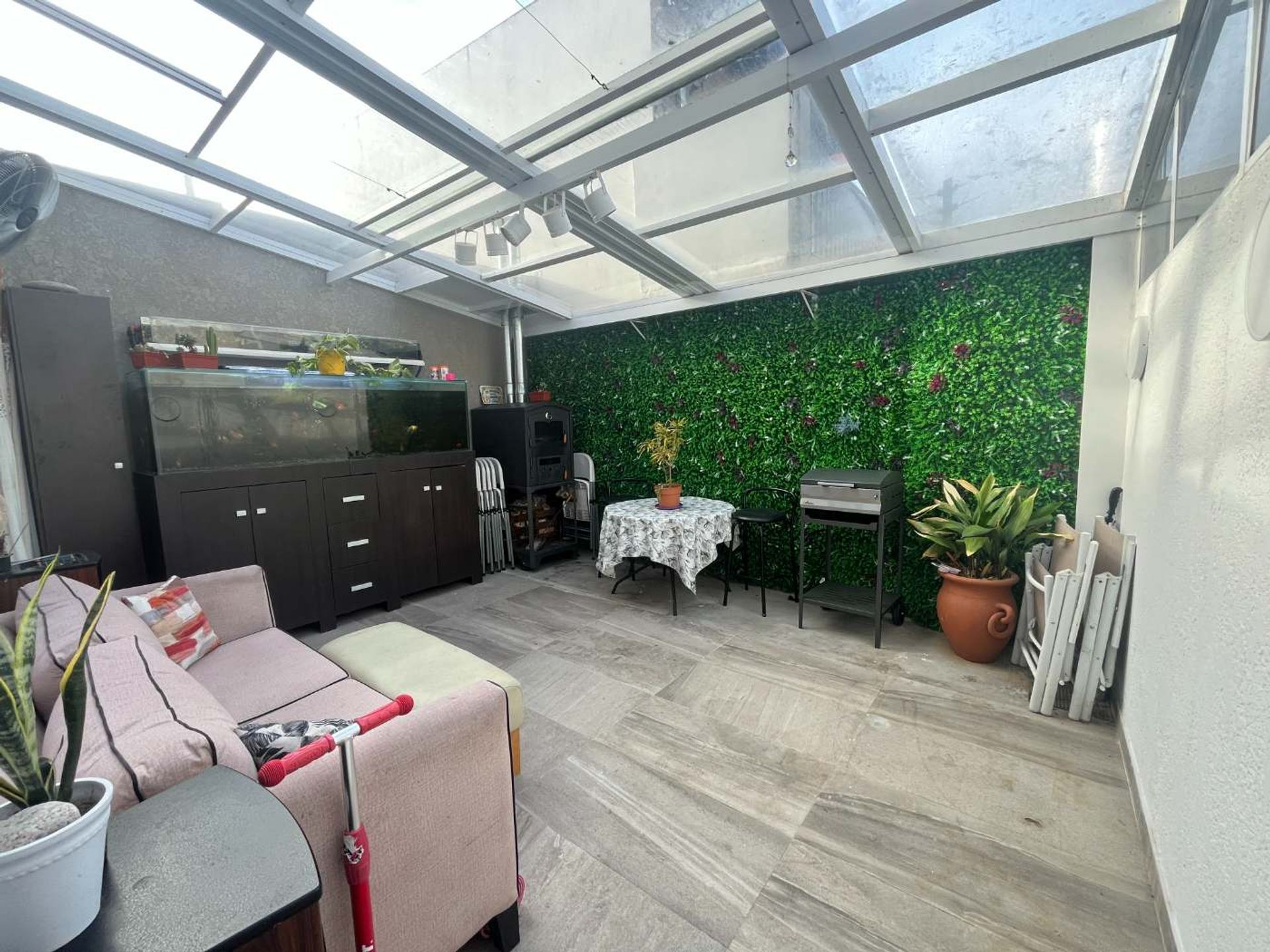 Venta Triplex 5 ambientes - Patio-Cochera- Olivos