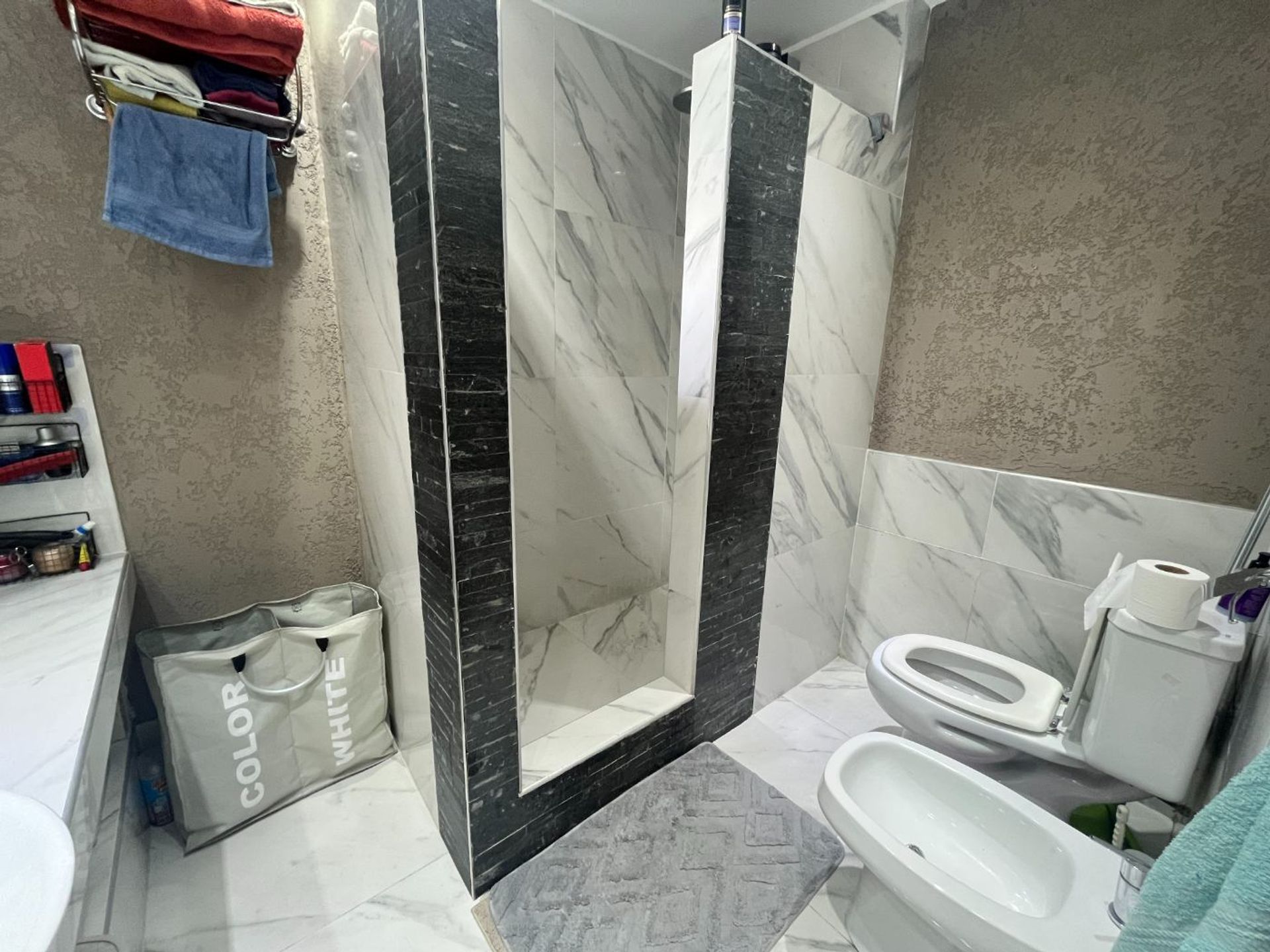 Venta Triplex 5 ambientes - Patio-Cochera- Olivos