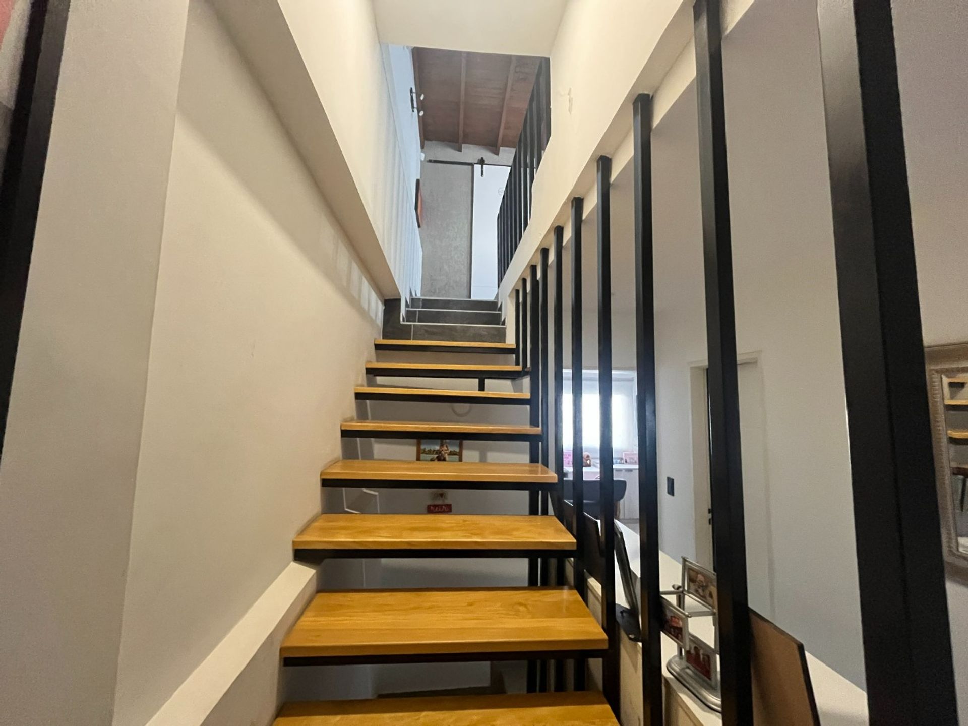 Venta Triplex 5 ambientes - Patio-Cochera- Olivos