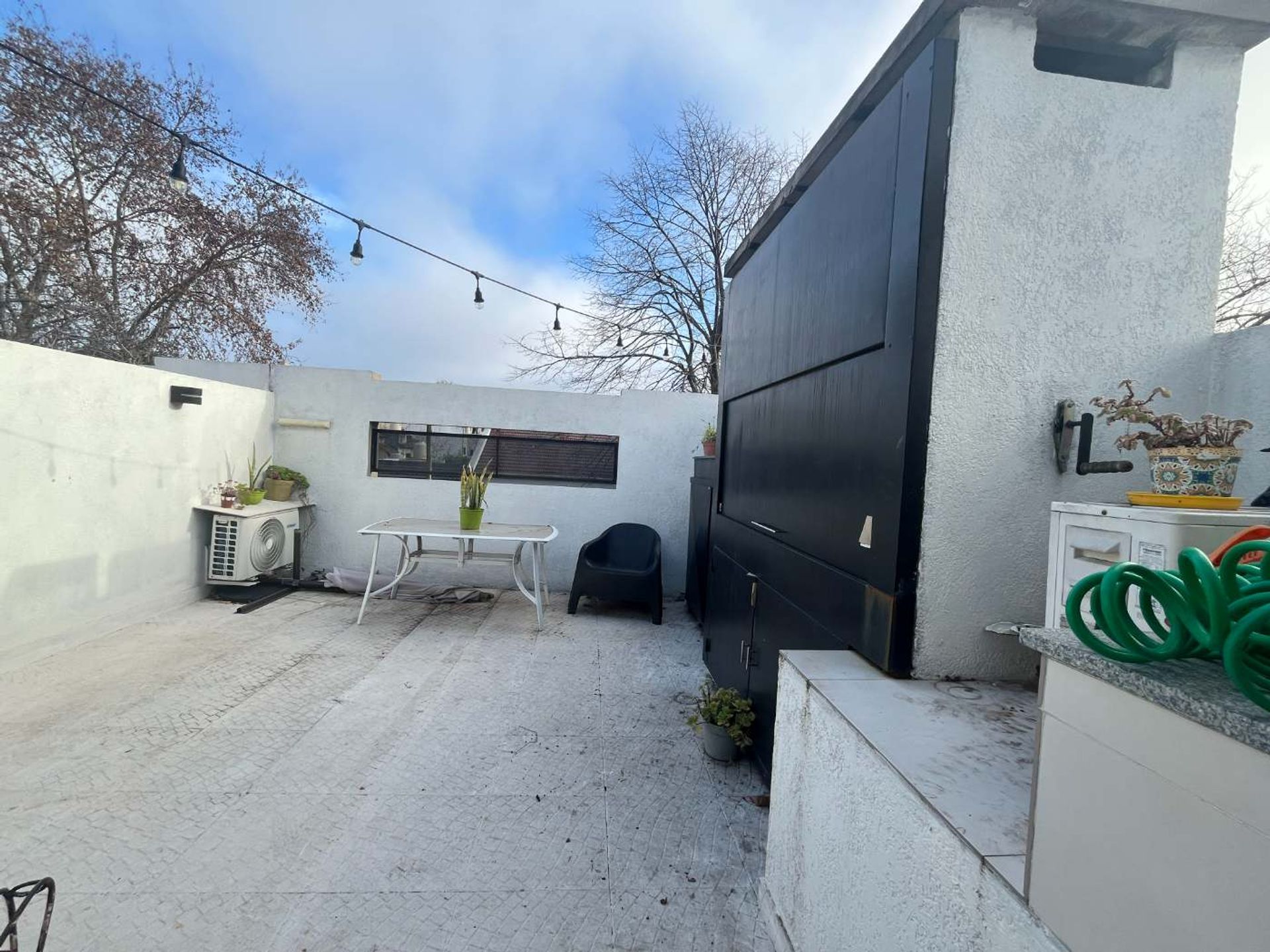 Venta Triplex 5 ambientes - Patio-Cochera- Olivos