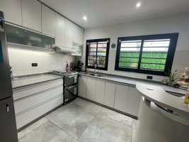 Triplex for Sale – 5 rooms – Patio – Garage – Olivos