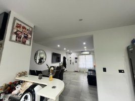 Triplex for Sale – 5 rooms – Patio – Garage – Olivos