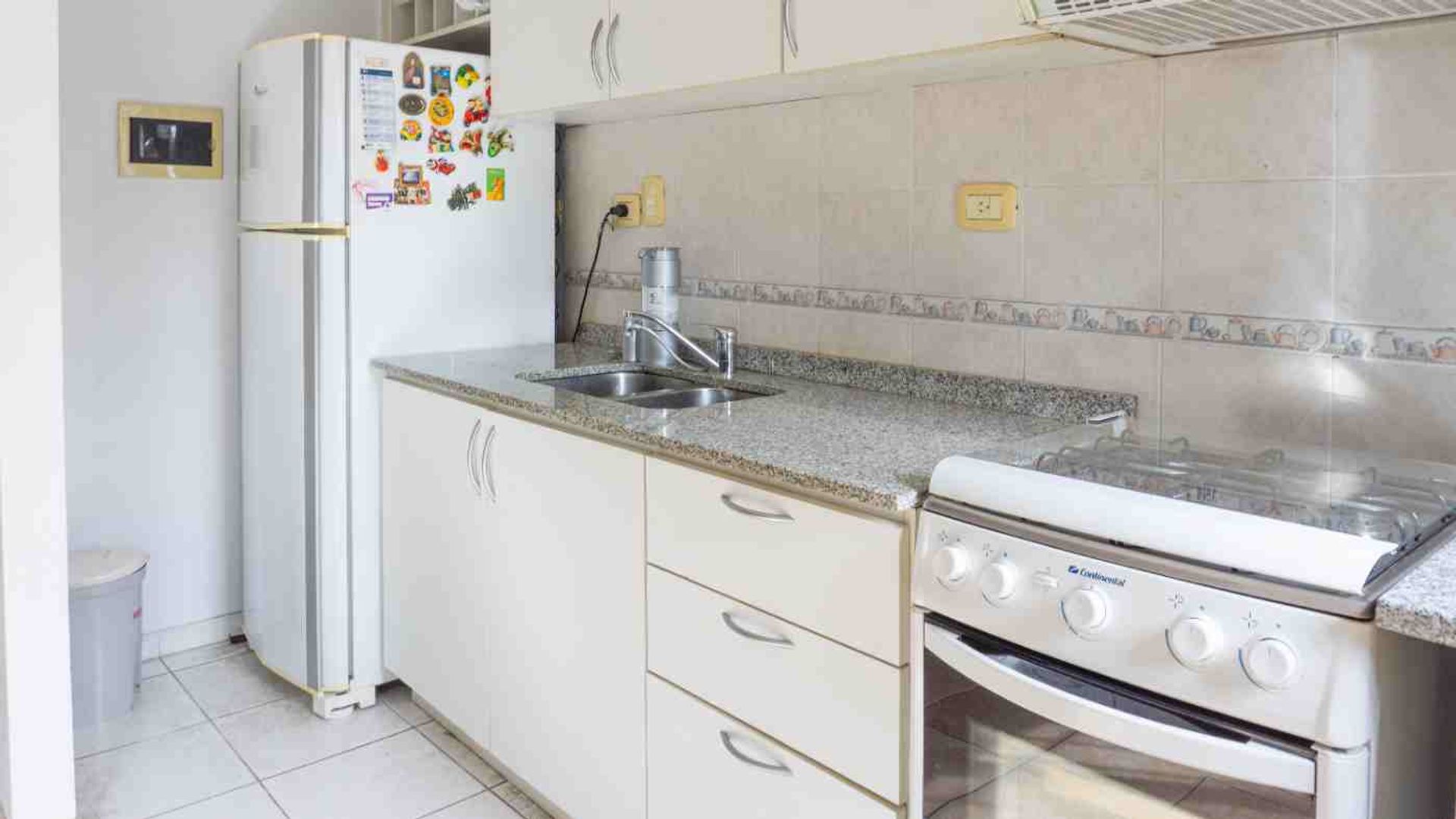 Venta departamento dos amb. con cochera San Isidro