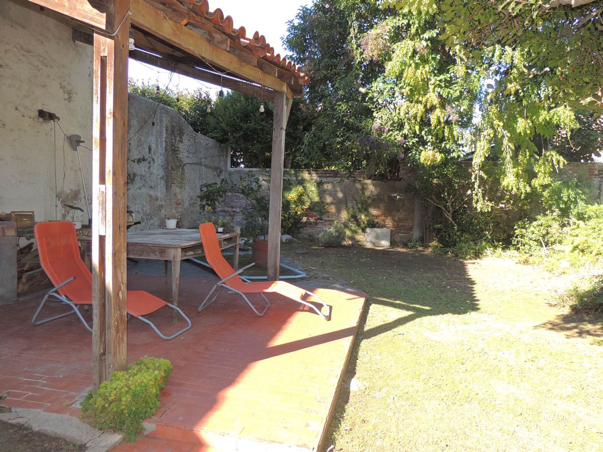 Casa A Reciclar.238 Mts Cub.excelente Ubicacion