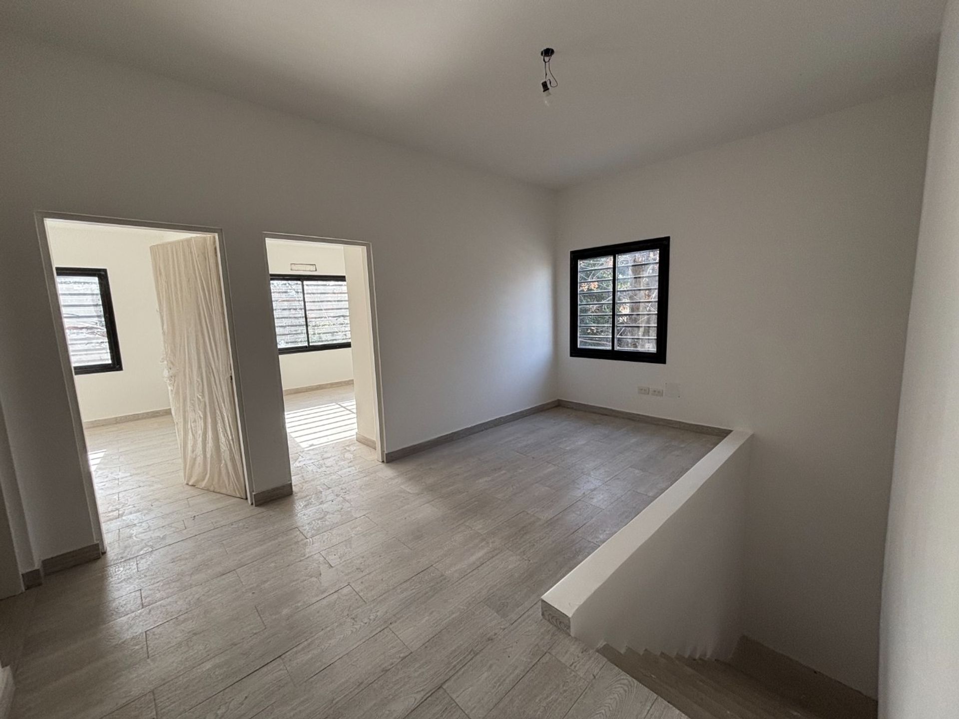 Venta Casa 4 Amb Cochera Jardin Parrilla