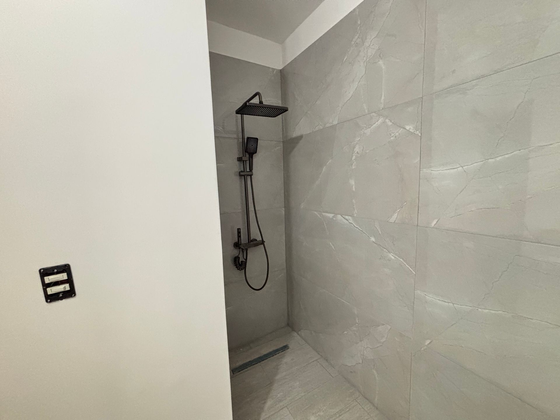 Venta Casa 4 Amb Cochera Jardin Parrilla