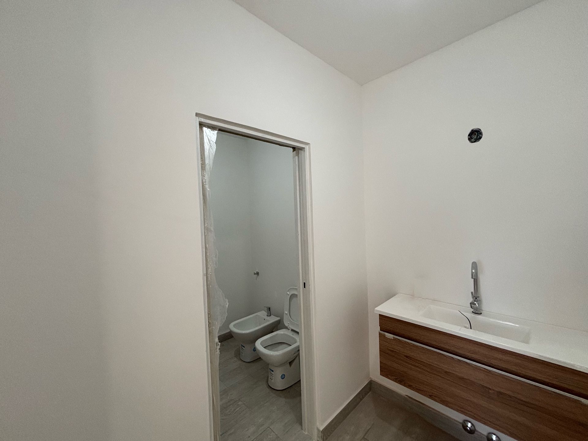 Venta Casa 4 Amb Cochera Jardin Parrilla