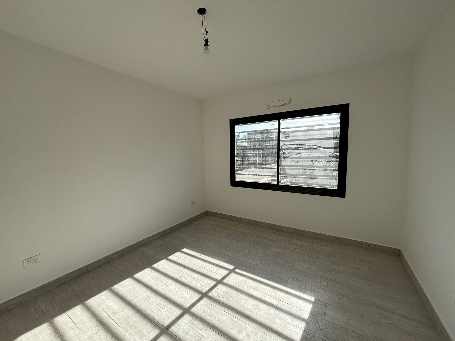 Venta Casa 4 Amb Cochera Jardin Parrilla