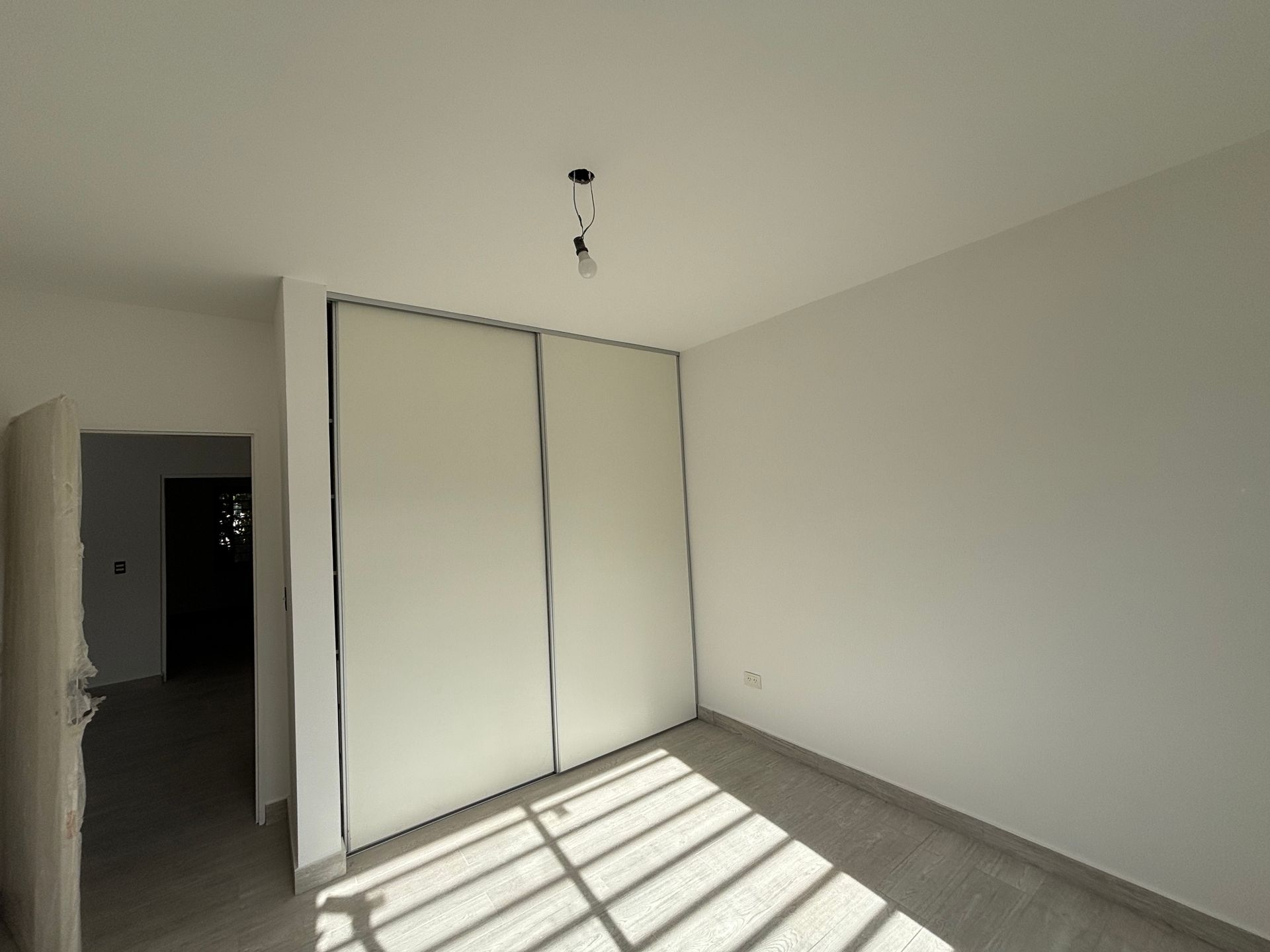 Venta Casa 4 Amb Cochera Jardin Parrilla
