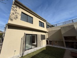 House for Sale 4 Rooms Garage Garden Grill