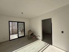House for Sale 4 Rooms Garage Garden Grill