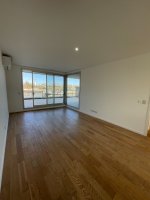 Apartment for Rent: 3 Bedrooms, Attached, River View, Garage