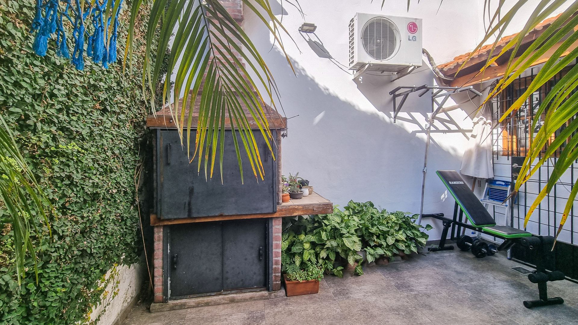 Casa Duplex en Venta con Patio y Parrilla Florida