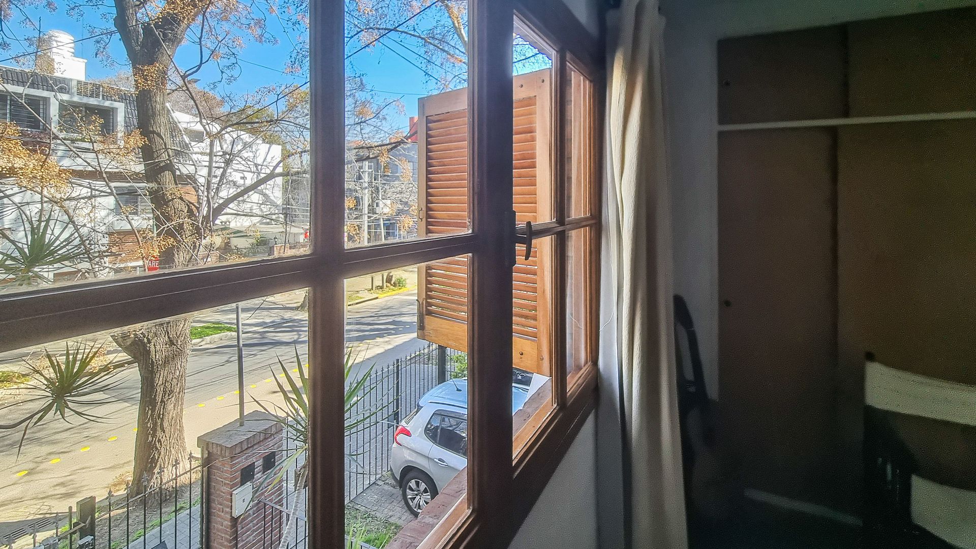Casa Duplex en Venta con Patio y Parrilla Florida