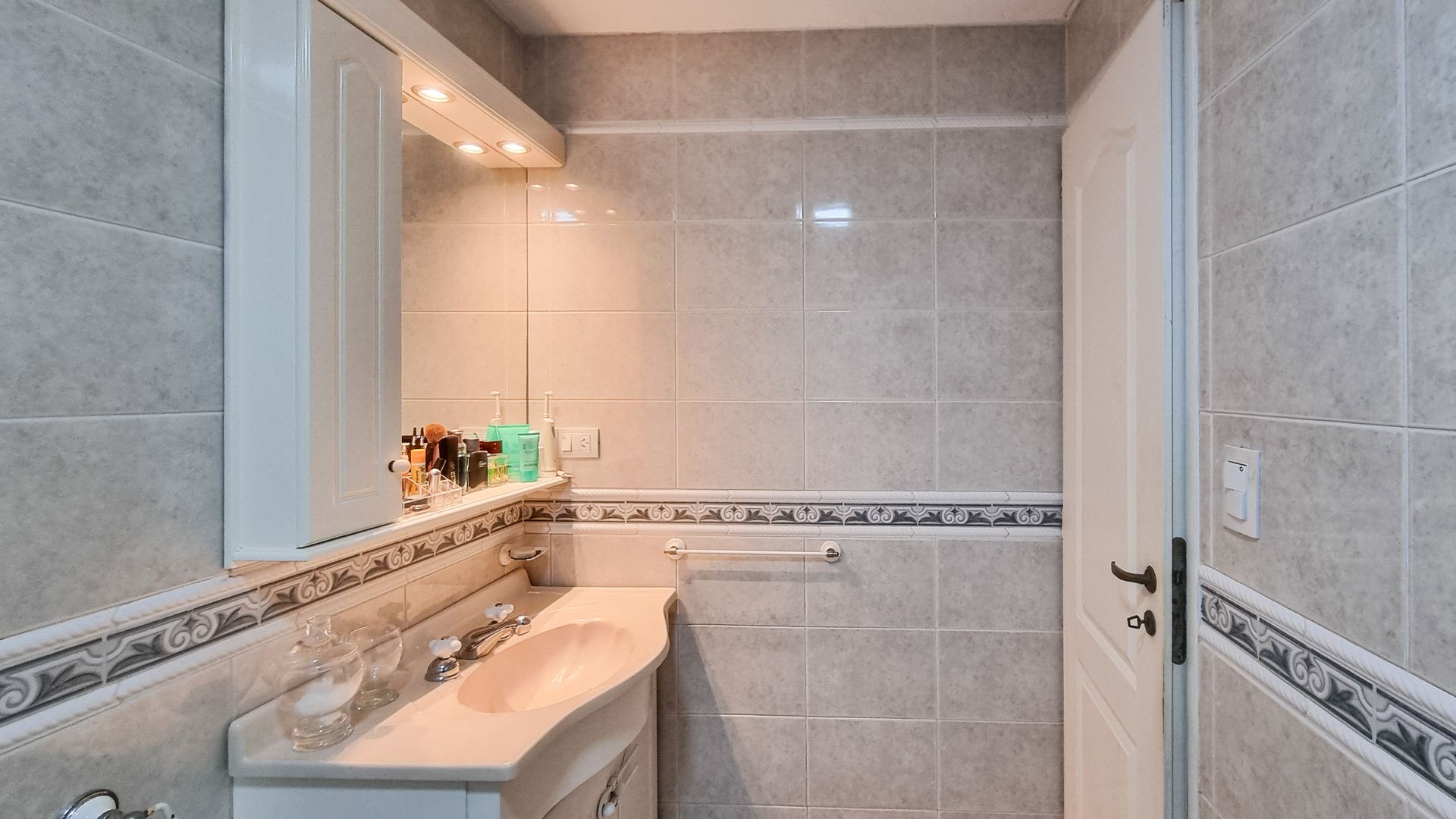 Casa Duplex en Venta con Patio y Parrilla Florida