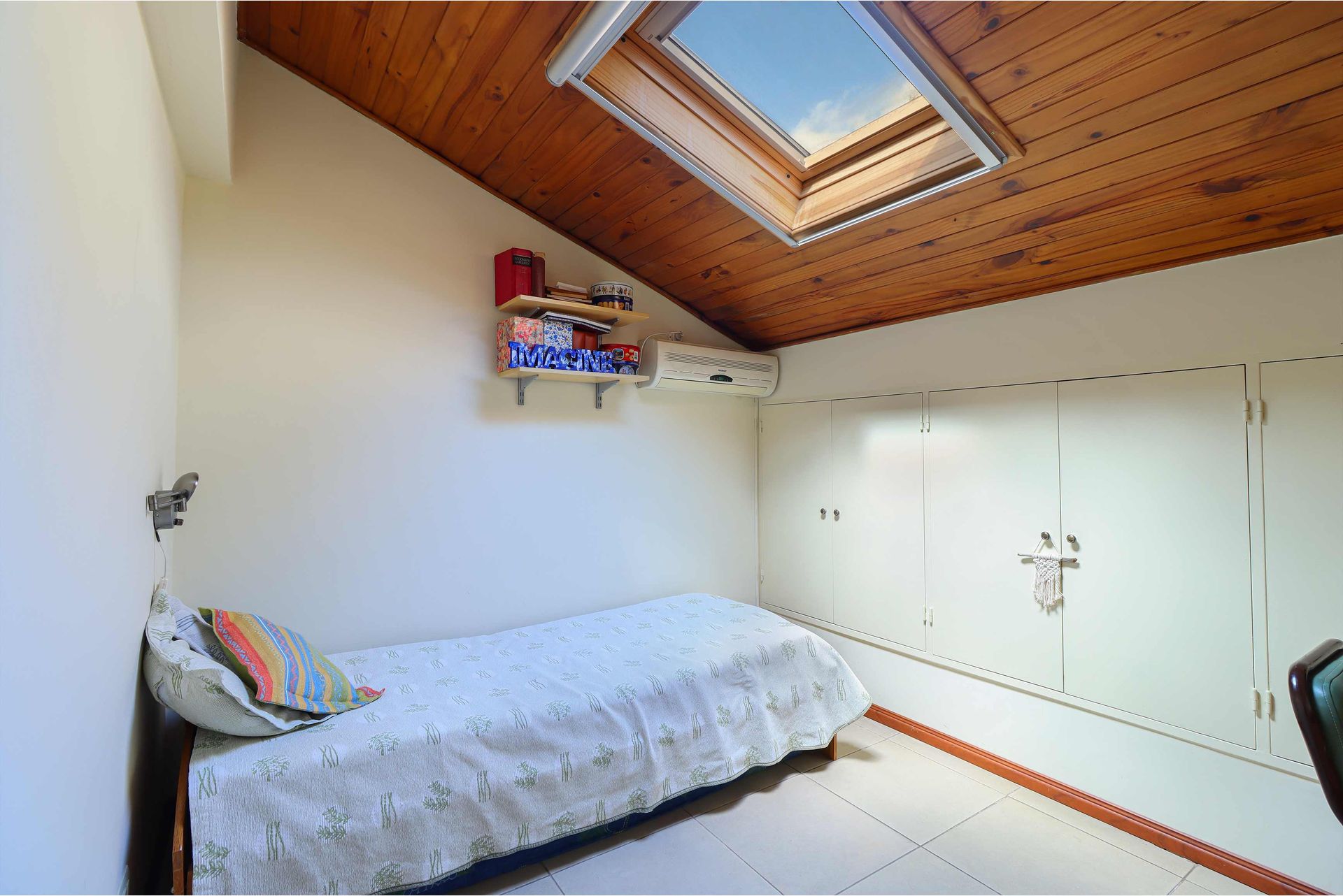 VENTA PH 5 amb cochera cubierta Olivos Vte Lopez