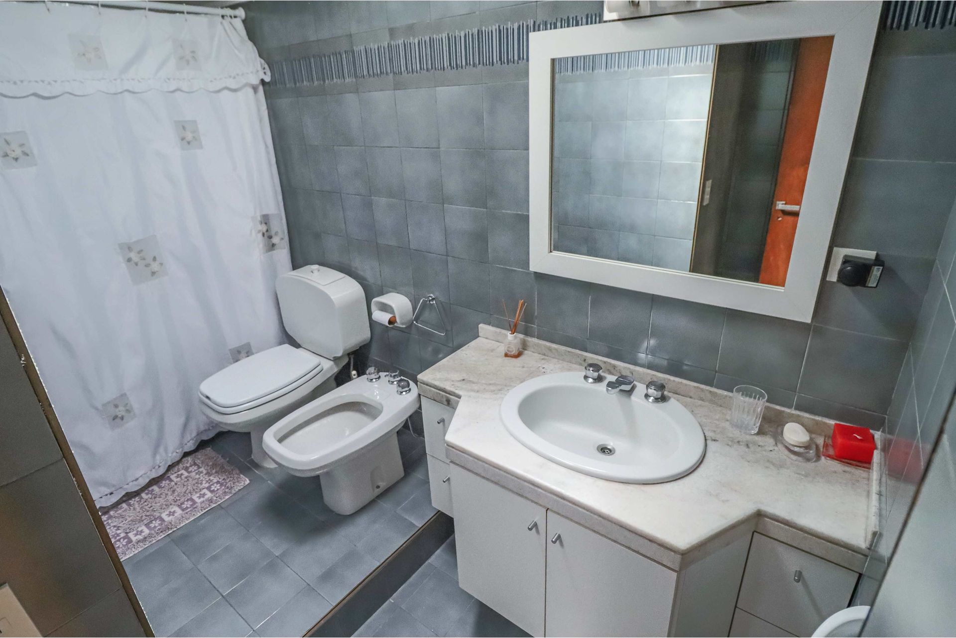 VENTA PH 5 amb cochera cubierta Olivos Vte Lopez