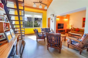VENTA PH 5 amb cochera cubierta Olivos Vte Lopez