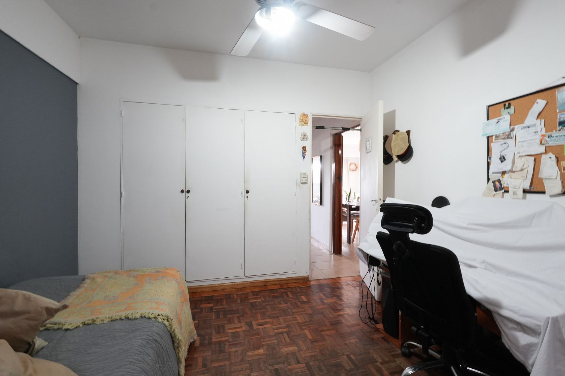 Venta Departamento 3 ambientes, Olivos con Balcon