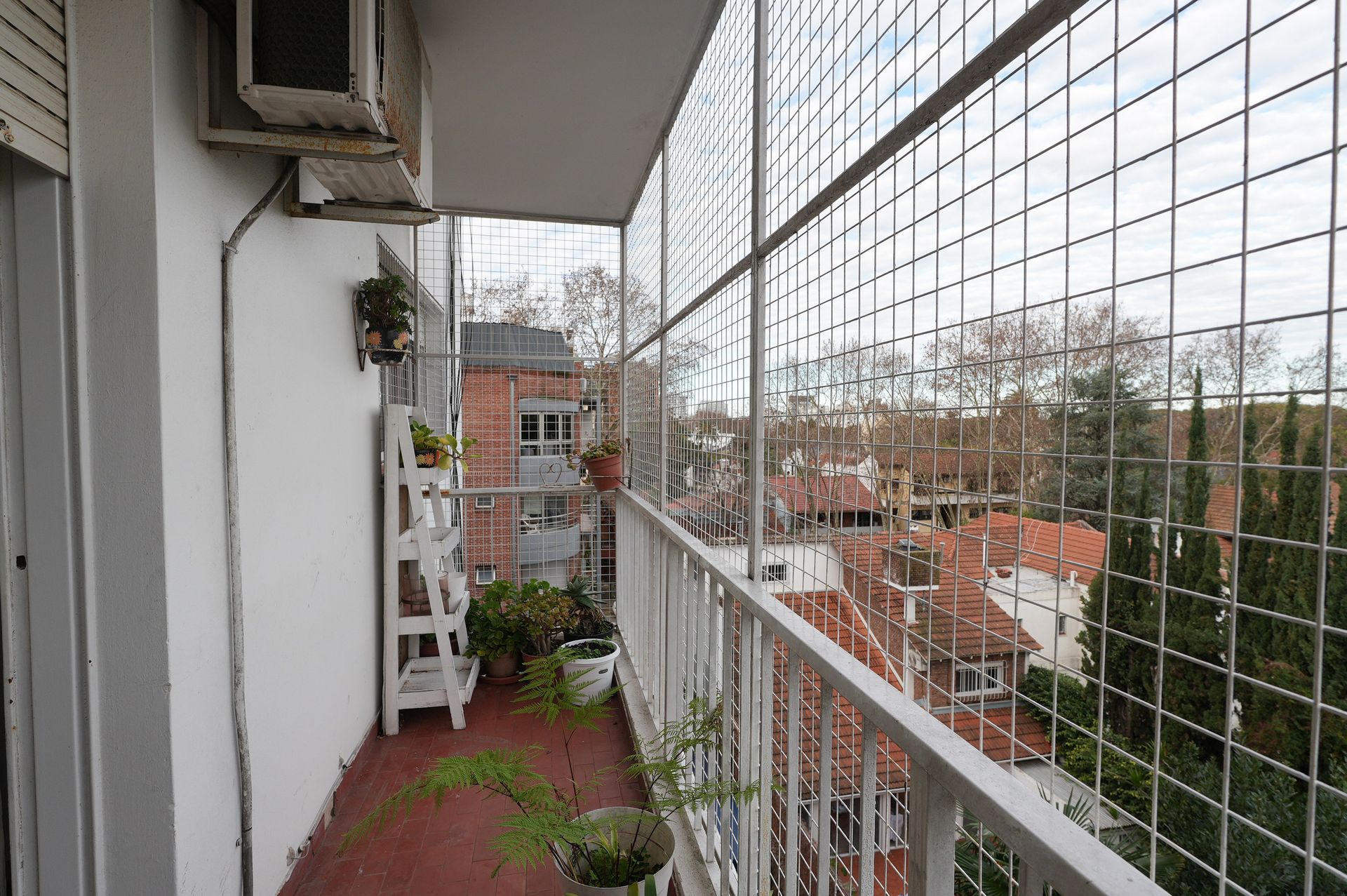 Venta Departamento 3 ambientes, Olivos con Balcon