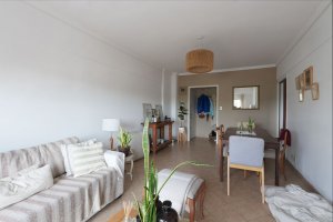 Venta Departamento 3 ambientes, Olivos con Balcon