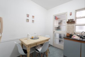 Venta Departamento 3 ambientes, Olivos con Balcon
