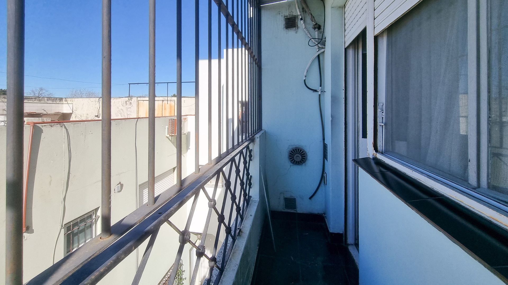 Venta departamento dos ambientes en Beccar