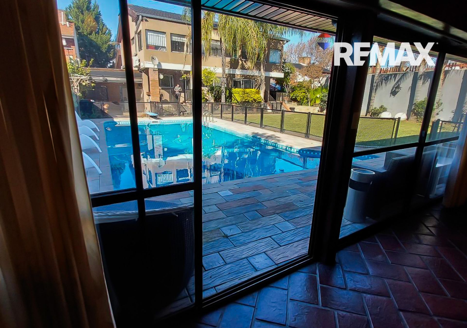 Venta casa 7 amb con Jardín y pileta en Martínez