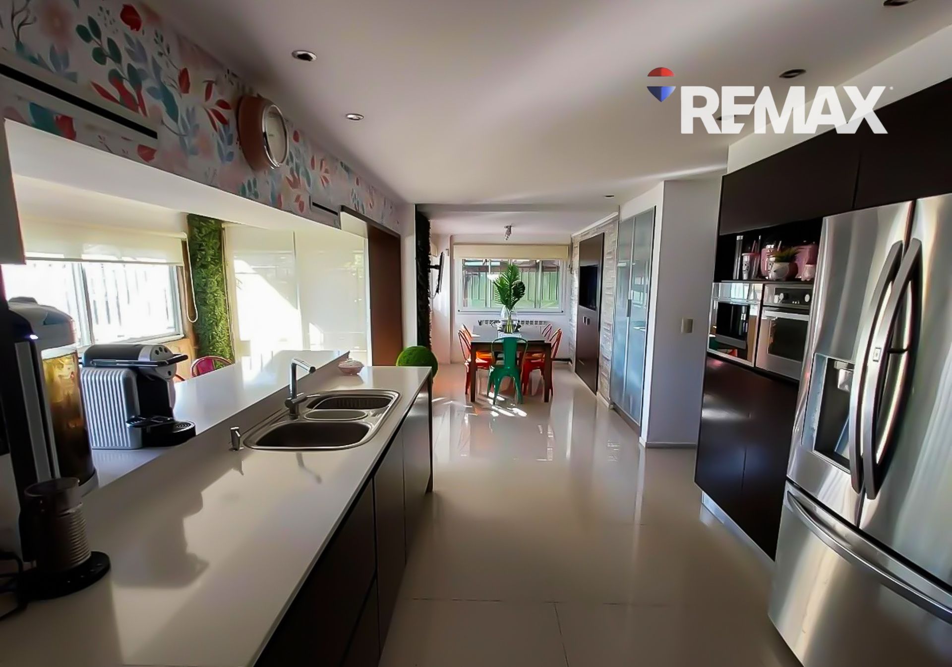 Venta casa 7 amb con Jardín y pileta en Martínez