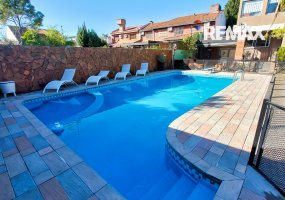 Venta casa 7 amb con Jardín y pileta en Martínez